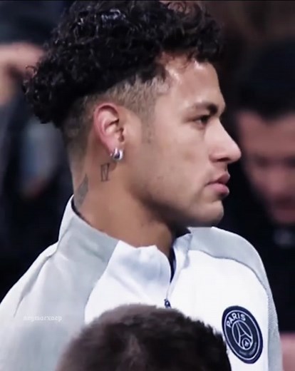Neymar PSG Curly Haircut: 2018 Style and Curls