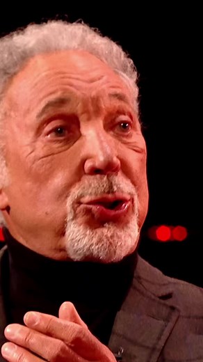 Tom Jones - Goodness Gracious Great Balls Of Fire Performance