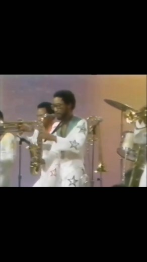 Con Funk Shun - Ffun #confunkshun #ffun #solidgoldsoul #rnbmusic #rnb #souljams #rnbsoul #slowjams #love #lovesongs #grownfolksmusic #weddingsongs #slowjams #oldschoollovesongs #soultrainlive #oldschoollovesongs #slowjamsmix #rnbmusic | Jazzy Soul Musiq