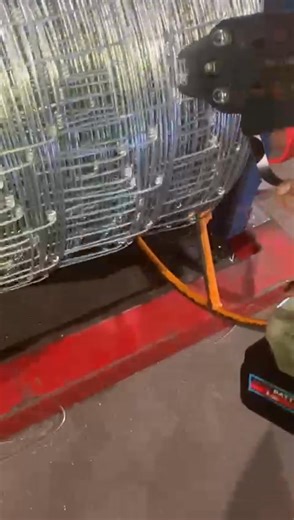 • Clip guns (Makita battery compatible) — $1,700 • Stainless-steel clips (10,000 pack) — $250 • Manufactured hinge-joint mesh 8/90/30 — $295 per roll ✅ Free delivery on orders over $1,000 within 150 km ✅ Pick-up available from the warehouse 📞 Call Jess 0434 093 077 #australia #smallbusinesssupportingsmallbusiness | Outback Fencing & Steel Supplies