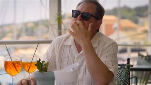 Alan Carr makes heartbreaking divorce confession & says he's been 'walked over'