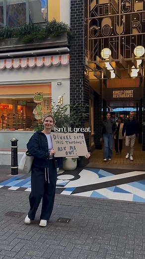 For people who are bored with dating apps and want a natural connection. | Thursday Dinners