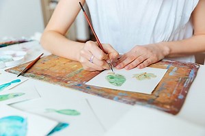 How to Stretch Watercolor Paper - Painting Paper Preparation