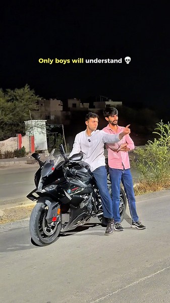 That one Hawabaazi Friend 😂| BMW S1000RR 💀| #s1000rr #viralvideo |