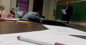 #CLASSICVIRALVIDEO: BEST CLASSROOM APRIL FOOLS PRANK EVER