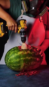 1M views · 1K reactions | Turning a block of wood into a giant spoon | 5-Minute Crafts Like | Facebook