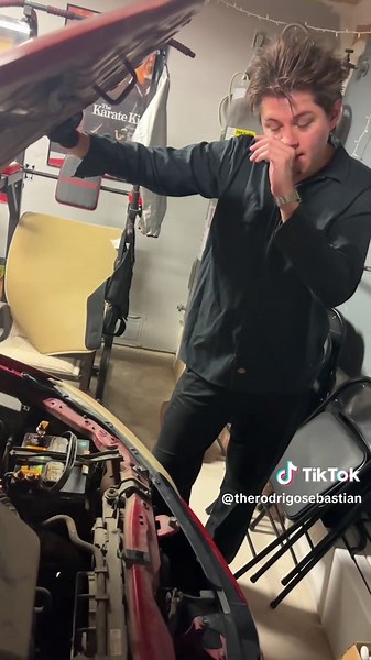 🤣🤣 #meme #funny #therodrigosebastian #mexican #hispanic #latino | flux capacitor