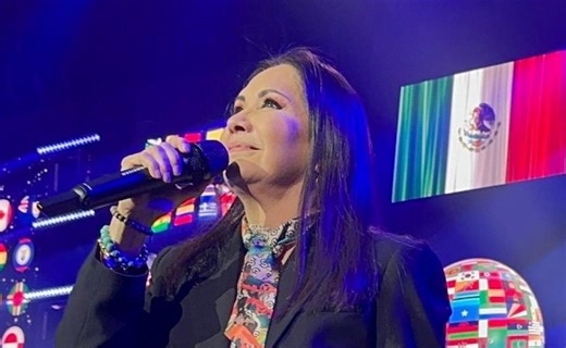 Ana Gabriel presume NUEVO LOOK tras décadas de renovar su imagen