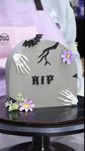 57K views · 1.2K reactions | Headstone cake! Can you guess which flavour spread I used for the filling inside?? Made using my arch flexi frost and carve set- use code FROSTLOVE10 for a discount at frostform.com checkout #halloweencake #buttercreamcake #cakeideas #cakedecorating #headstone #fblifestyle | Loveisbakeable | Facebook
