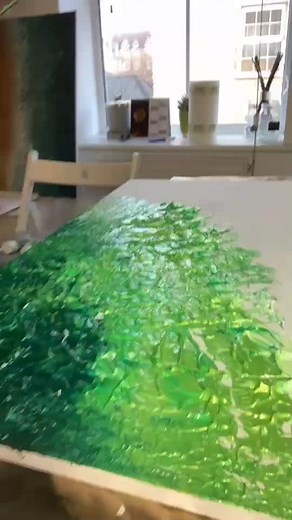 Dreaming of luscious green grass with this one 💚 #abstractpainting #artontiktok #palleteknifeart #greenartwork