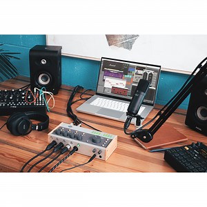 Universal Audio Volt 476P USB Audio Interface - 4 In / 4 Out