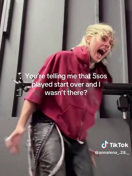 Im crying literally @5 Seconds of Summer #5sos #5secondsofsummer #startover #sad #forypupage