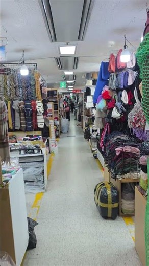 Pyoug Hwa Clothing Market, Seoul.