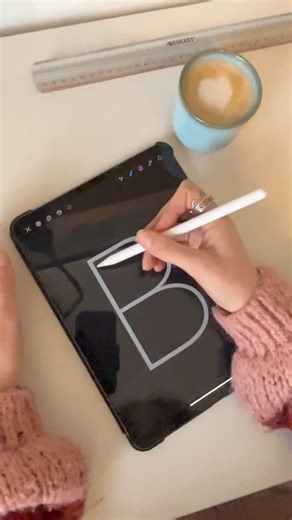 Sundance font in the making  done with Fontself app drawn straight on to iPad in vector ✨ #ipadpro #calligraphy #typography #fonts #typedesign #ipad #applepencil #applepencilpro | Fontself | Facebook