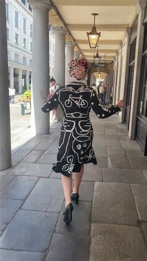 Making Covent Garden Sparkle, One Sassy Step at a Time! ✨