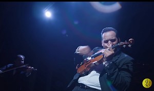 Janoskas go Hollywood – opening concert @ Hollywood in Vienna on the 25th of September 2017! Strauß meets Steiner, Mozart meets Pulp Fiction! - »JANOSKAS go HOLLYWOOD« - join us in Wiener Konzerthaus! SECURE YOUR TICKETS NOW: Konzerthaus: http://bit.ly/2sJO5KE Oeticket: http://bit.ly/2t2GERV Wien Ticket: http://bit.ly/2rKrTir Musik: Lalo Schifrin - Mission Impossible Arrangement: Janoska Ensemble Film: Götz Raimund Ton: Adam Lukas Deutsche Grammophon, Universal Music Austria, Thomastik-Infeld, B