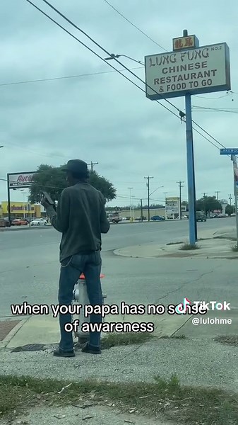 Im crying real tears right now😭😭😭😭😭😭😭😂😂it was the “oh ok” and he still turned the wtong way!!😂😂 #hilarious #funny #crying #grandpa #funnygrandpa #fyp #foryou #foryoupage