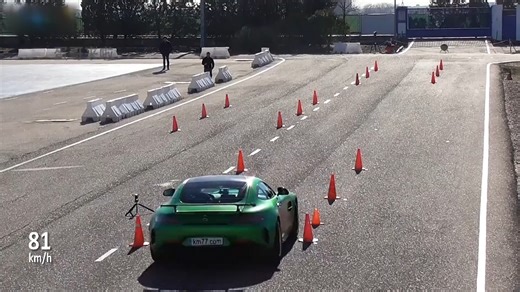 汽车悬挂物理：为了让你过弯不翻车，悬挂设计者真是薅完了头发