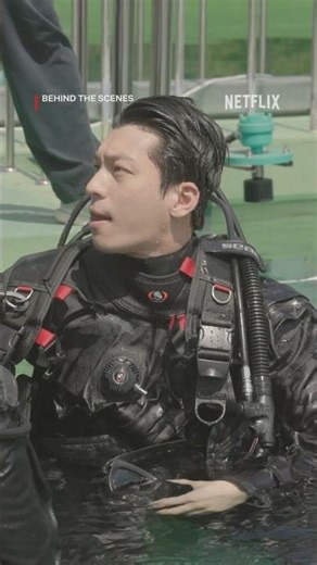Lights, camera, dive! #WiHajun #SquidGame3 #Netflix