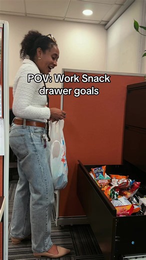 Work Snack Drawer Goals: Smart Snacks for Long Team Calls