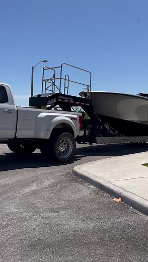 47 REAPER flexing at the boat ramp. #adrenalinepowerboats #47reaper #dreamdesigncreate #OneNationUnderGod | Adrenaline Powerboats