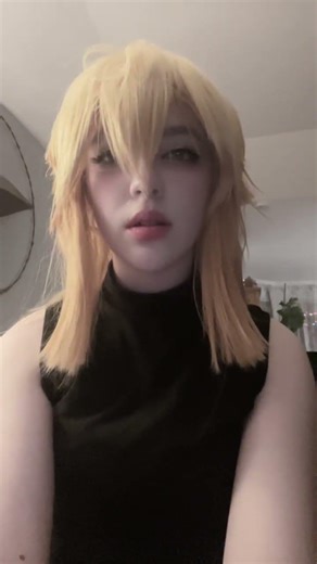 Female Zenitsu Cosplay