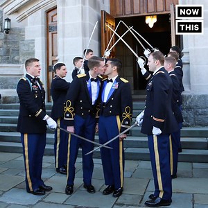 These Army newlyweds are the first active-duty same-sex couple to be married at West Point | NowThis