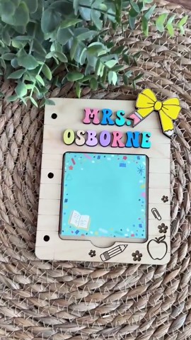 Personalized Wood Post-it Note Holder, Custom Sticky Note Organizer for Desk, Teacher Appreciation Week Gifts, End of Year Gift for Teachers - Etsy