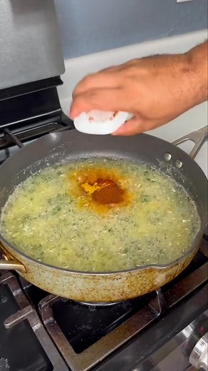 Seafood Garlic Butter #flychefaldenb #recipesbyaldenb #foodie #foryou #foryoupage #fypシ #fyp #reels #reelsviral #reelsfb #cookingtips #Recipe #foodrecipe #food #foodie | CookingwithAlden