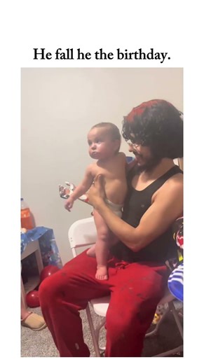 Why isn’t he dressed for his birthday! via:-dusybunn/tiktok