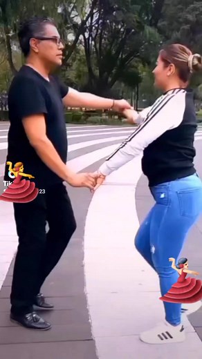 Comenzamos con un 70 ... #tutorial #salsadancing #bailadores #salsa #CDMX #baila #bailar #salseros | Soy Bongo Academia de baile Salsa-Bachata