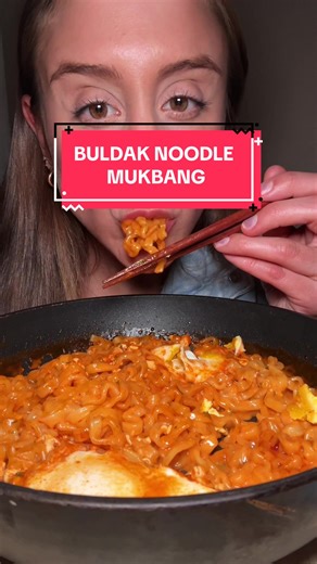 we have a buldak mukbang with some salmon and mushrooms! let’s eat friends 🍜 #mukbang #eating #mukbangasmr #eat #mukbangs