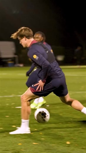 64K views · 2.6K reactions | A first #ThreeLions training session done for Alex Scott!  | England football team | Facebook