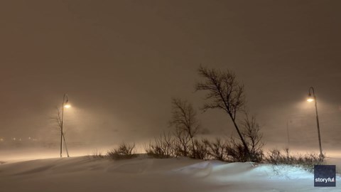 Lightning and blizzard conditions create 'insane thundersnow' in Buffalo