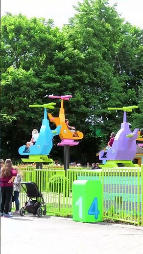 Legoland Windsor - Duplo Valley Airport Helicopter Ride - Lego Theme Park - 2022 | kittikoko