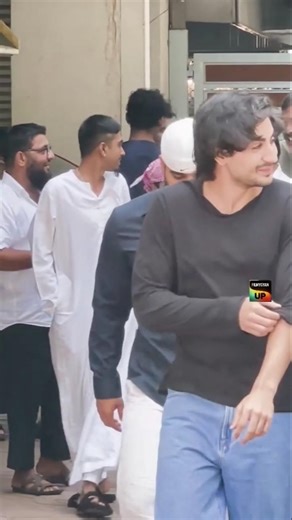 It's #friday The day when we get to spot the uber cool rapper #mcstan after his religious prayers 🙏