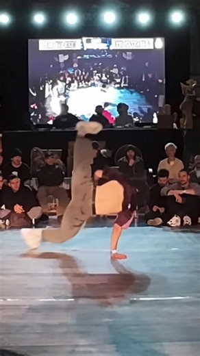 Mastering the Super PowerMove Combo in Breakdance