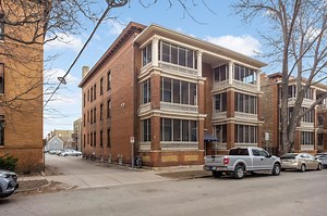 30 St Albans St S #2A, Saint Paul, MN 55105 - MLS 7044692 - Coldwell Banker