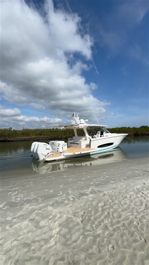 Who’s ready to see our friends at @regalboats at FLIBS? Comment below with the brands you’d like for us to cover at the show! | Center Consoles Only