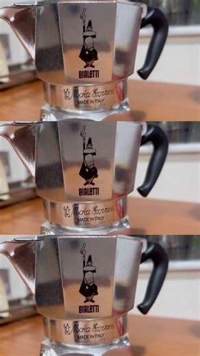 Unboxing Bialetti Mokapot. #coffee #coffeelover