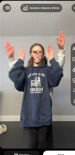 Check out her channel it’s Evana preppy