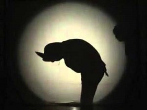 OMBRES AVEC LES CORPS