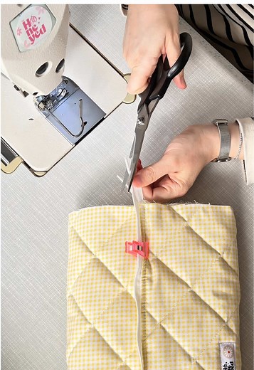 How to Attach a Zipper Pull: Step-by-Step Guide