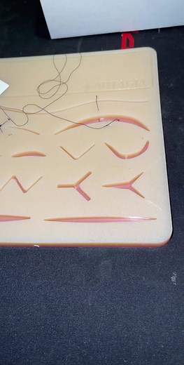 One handed tie #doctor #medicine #fyp #medstudent #suture