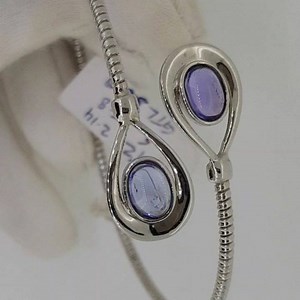 Show the world, your shine❤ So many styles to choose from Gem tanzanite limited #braceletstone #jewellerygram #fashionablejwels #fashionstyles #uniqueshop #luxurycollection #beautiful The Ultimate In Luxury & Style | Gem Tanzanite | Facebook