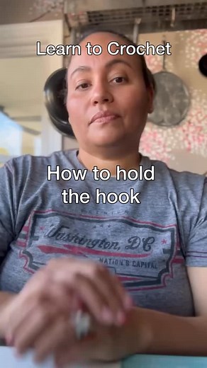 Learn to crochet, but first, learn the basics. How to hold the hook right and left handed. Even though there are many ways to hold the hook, these are just the two main ways taught. Which do you prefer? 臨 #livinglavidacrafting #crochet #learn #learning #beginnercrochet #howto #tip #tutorial #quick #underaminute #craftyarncouncil #instructor #certified | Living La Vida Crafting | Facebook