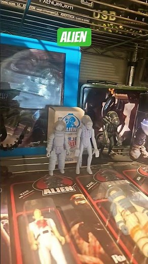 Some of my #alien #collection ! #horrormovies #ridleyscott #xenomorph #alienearth #alienromulus
