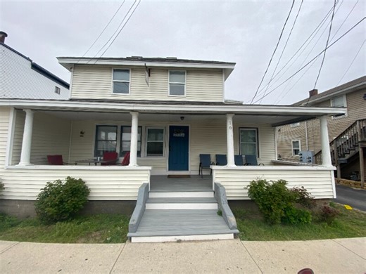 16 M St, Hampton, NH 03842 - For Rent