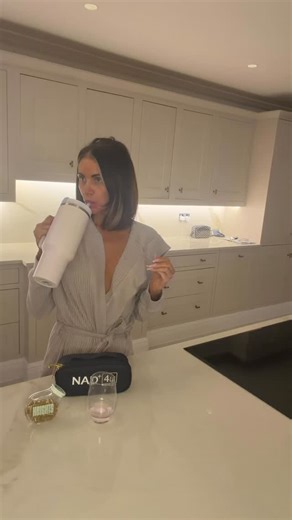 Amy Childs | A day in the life of Amy Childs starting at 5:30am … ♥️ So My news years resolution was to get up early (maybe not that early) 🤣 and get... | Instagram