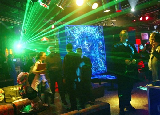 Macumba : « un joyau », « toute ma vie »… Dernière danse pour la mythique discothèque